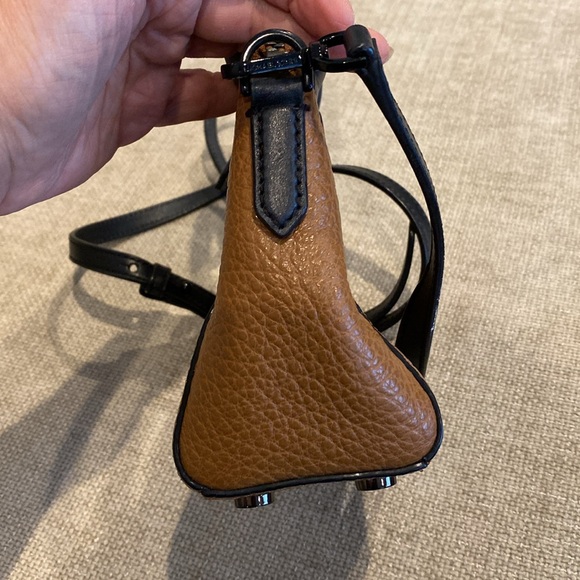 💕MICHAEL KORS HANDBAG 💕 - Picture 8 of 12